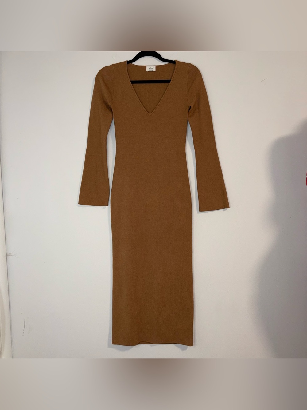Aritzia Wilfred Long-Sleeve V-Neck Knit Dress in Camel Brown